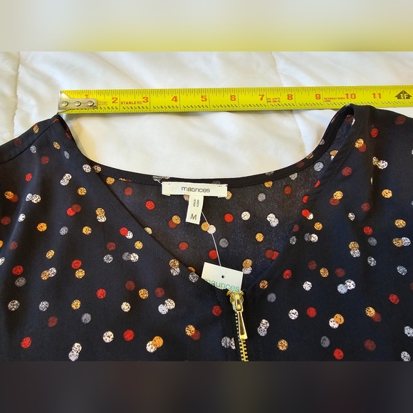 NWT Maurices polka dotted fall blouse ๐ w/ Zipper in front (Medium) ๐คโค๏ธ๐๐ค๐ค - Picture 8 of 16